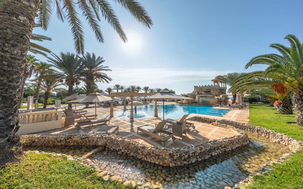 Steigenberger Marhaba Thalasso Hammamet Esterno foto The resort's pool