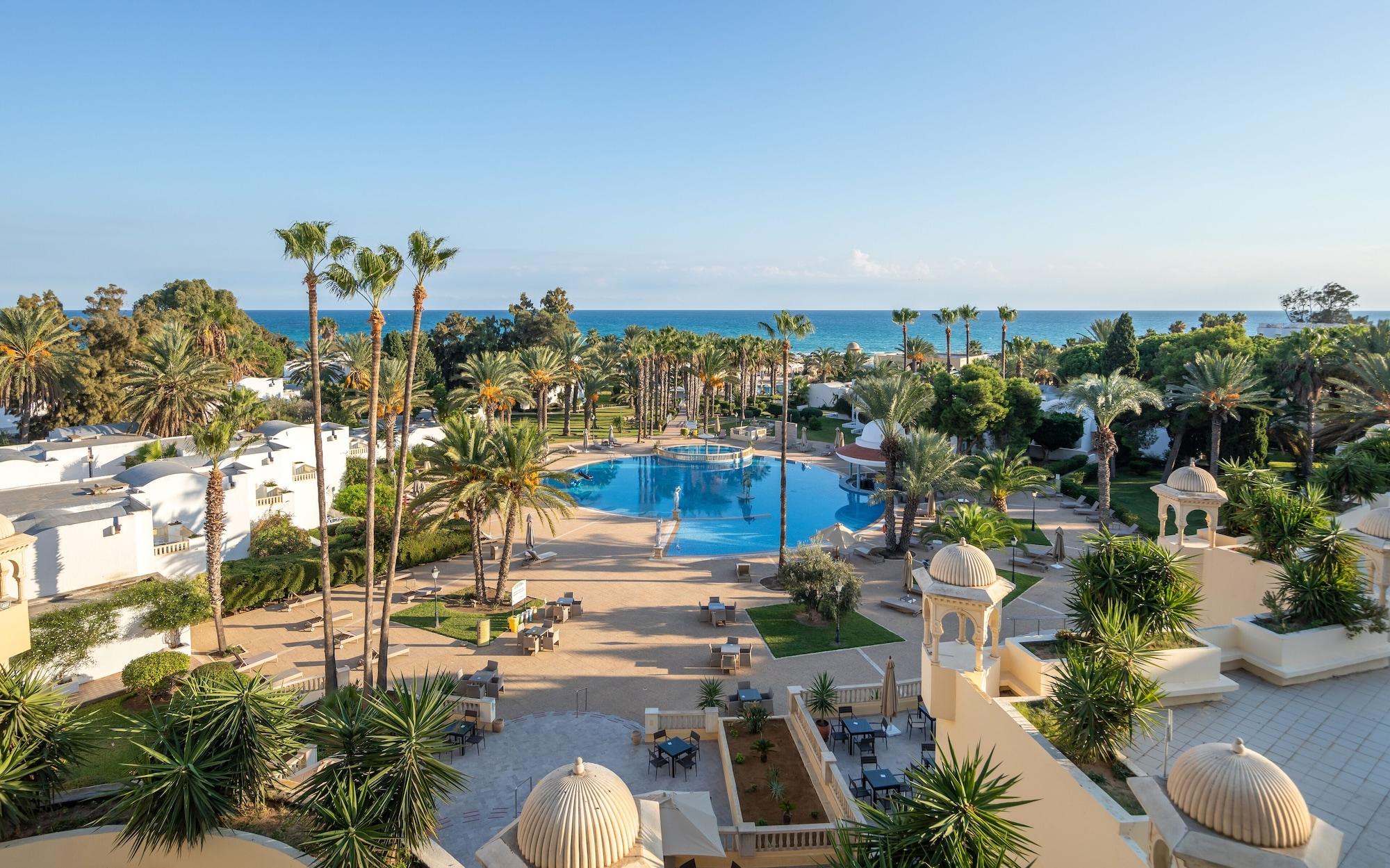 Steigenberger Marhaba Thalasso Hammamet Esterno foto The hotel's main pool